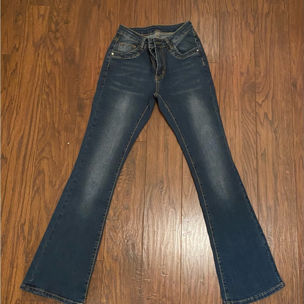 Mid rise Flared Jeans